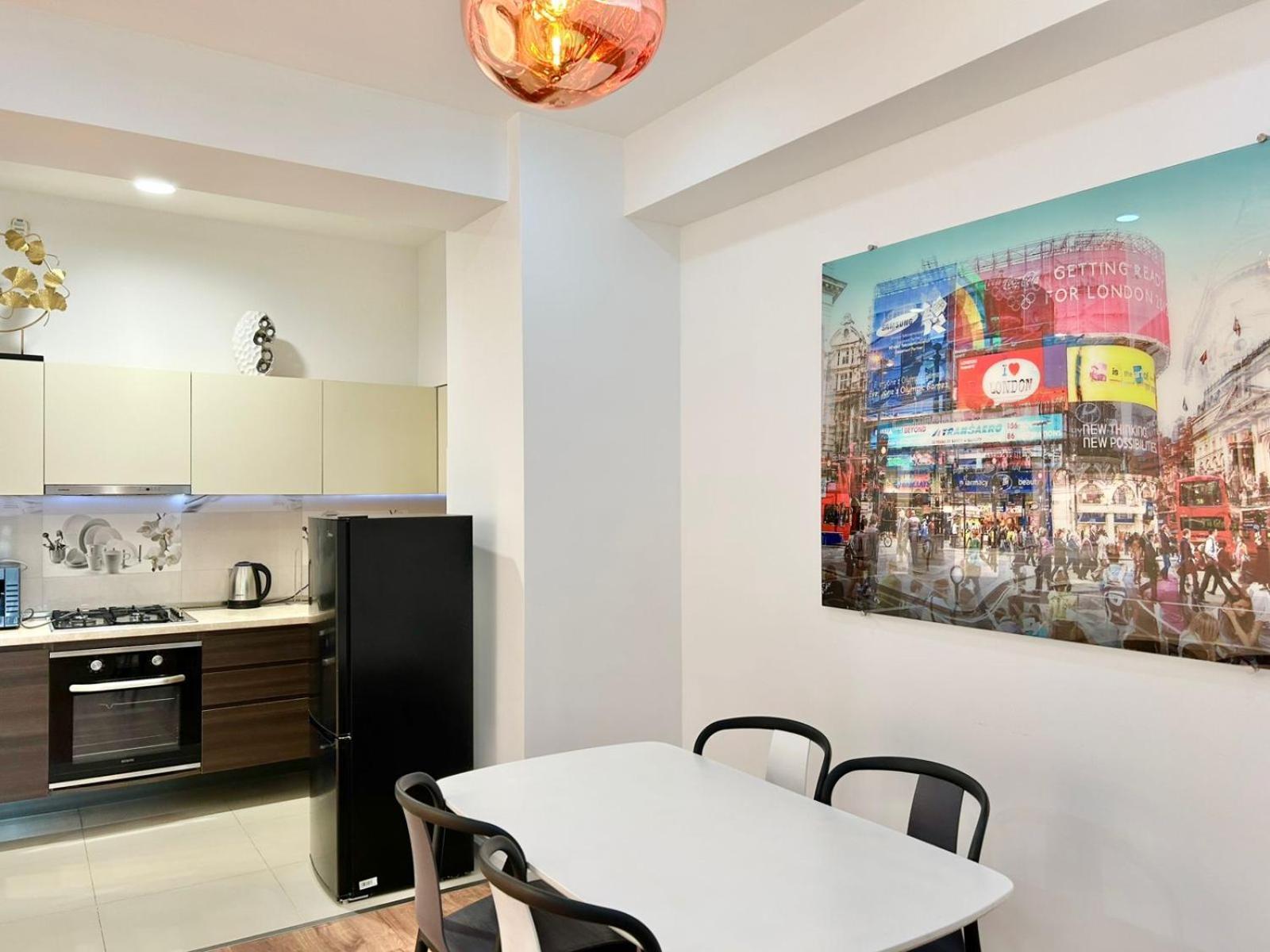 City Center - Next To Holiday Inn -2Br Apartment Tiflis Dış mekan fotoğraf